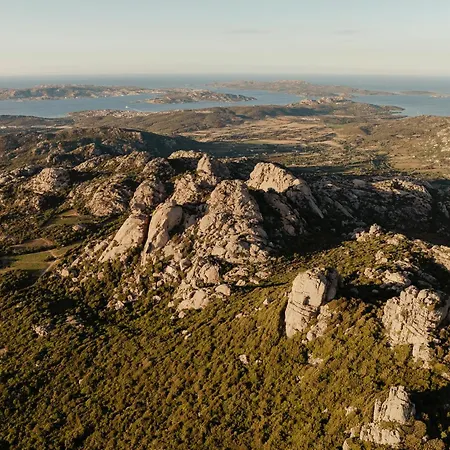 Nuali - Stazzo In Gallura לינה וארוחת בוקר