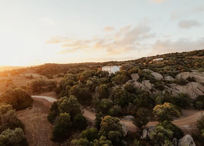 Nuali - Stazzo In Gallura Отель типа 