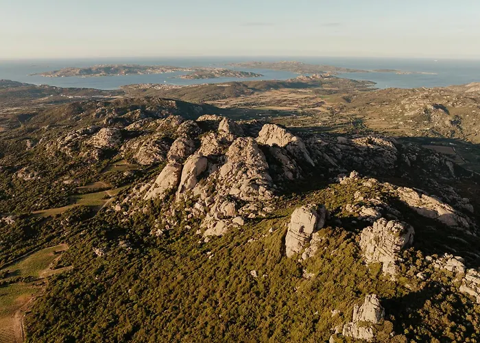 Nuali - Stazzo In Gallura Отель типа 